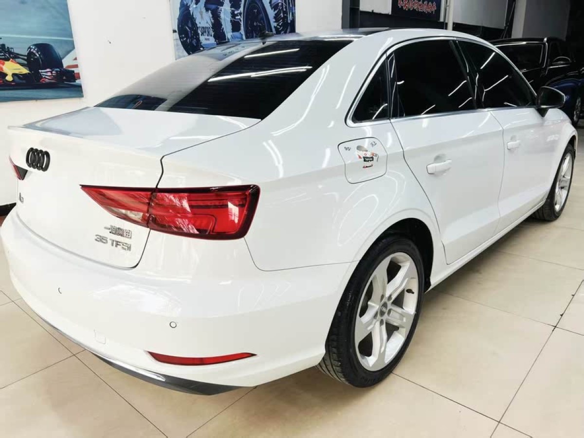 奧迪 奧迪A3  2019款 Limousine 35 TFSI 進(jìn)取型 國(guó)VI圖片