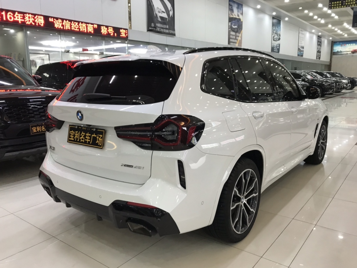 寶馬 寶馬X3  2023款 xDrive30i 領(lǐng)先型 M曜夜套裝圖片