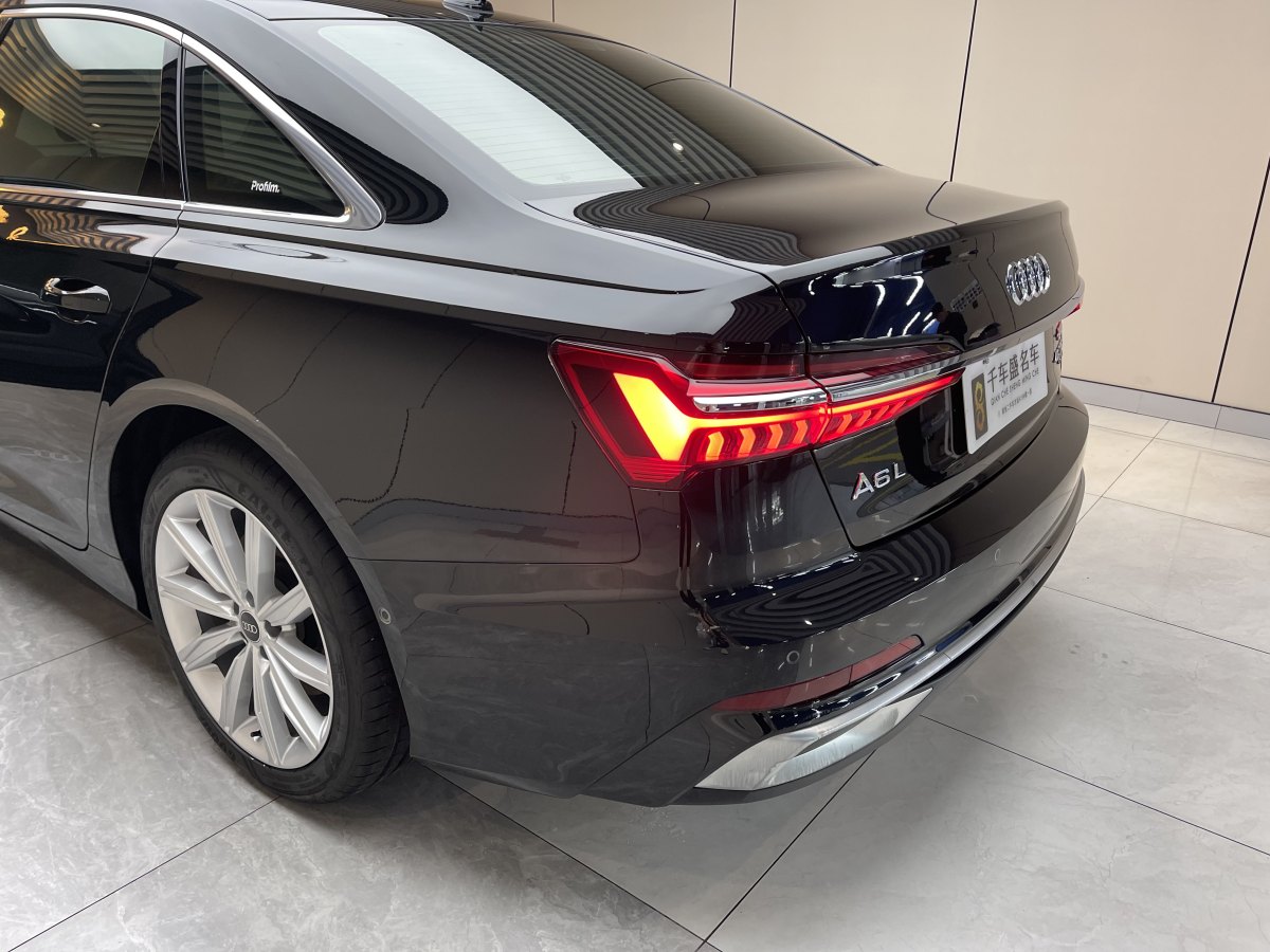 奧迪 奧迪A6L  2024款 45 TFSI 臻選動感型圖片