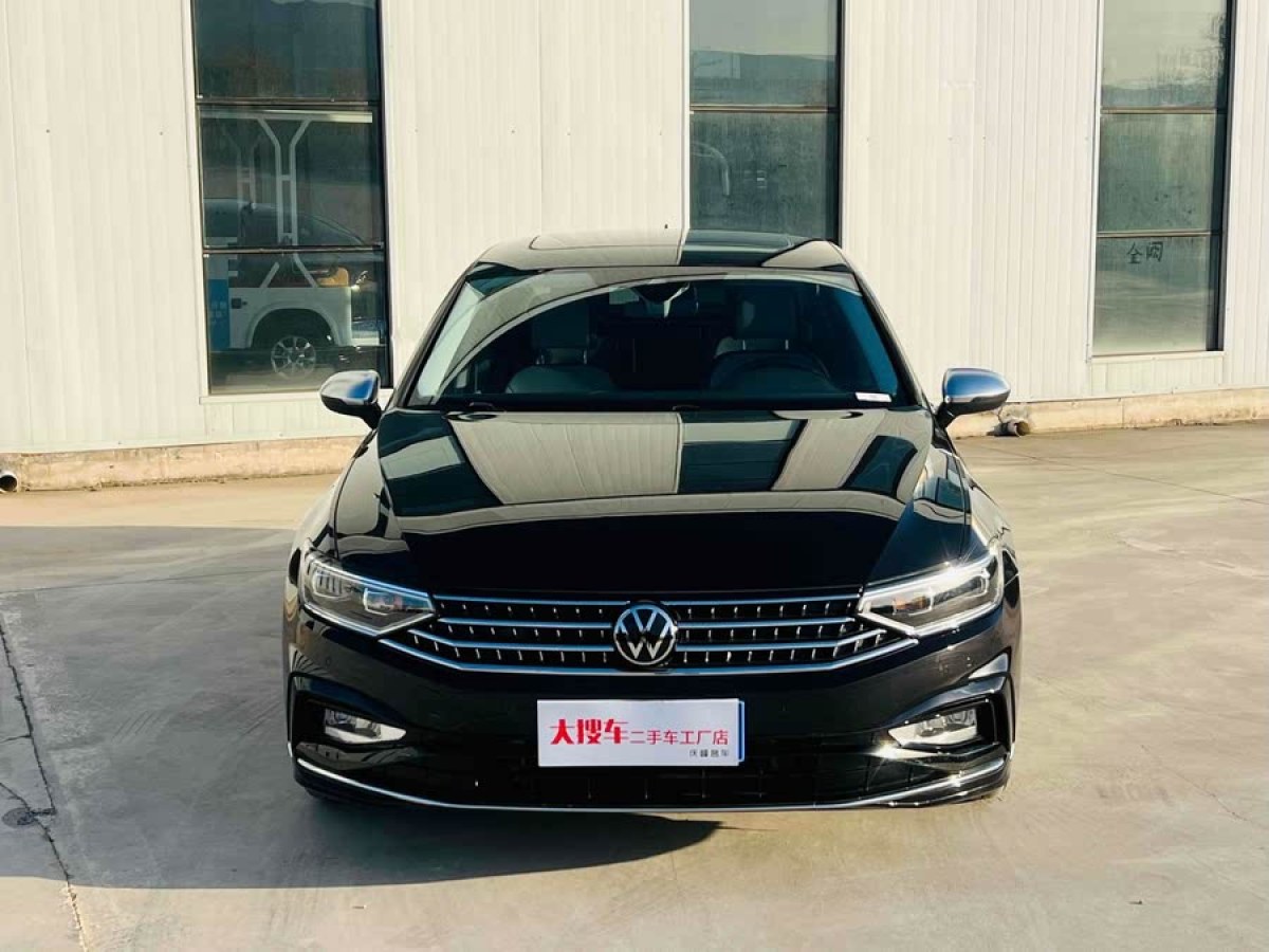 大眾 邁騰  2023款 200萬輛紀(jì)念版 330TSI DSG豪華型圖片