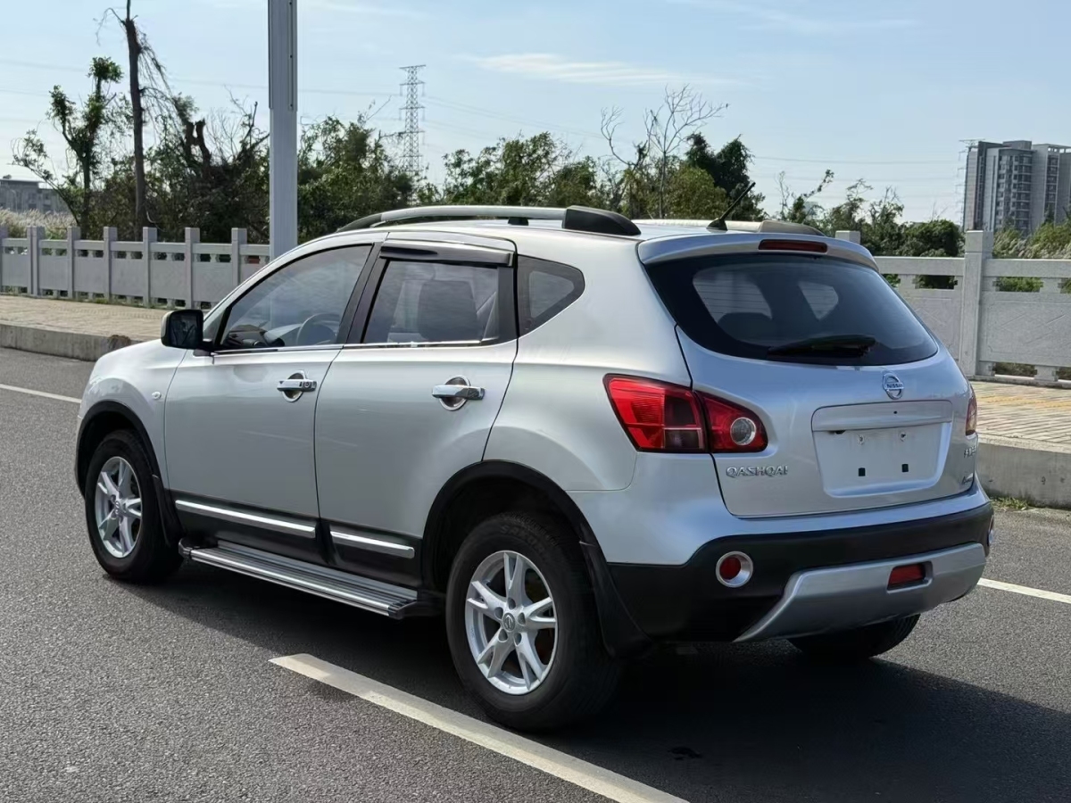 日產(chǎn) 逍客  2011款 2.0XL 火 CVT 2WD圖片