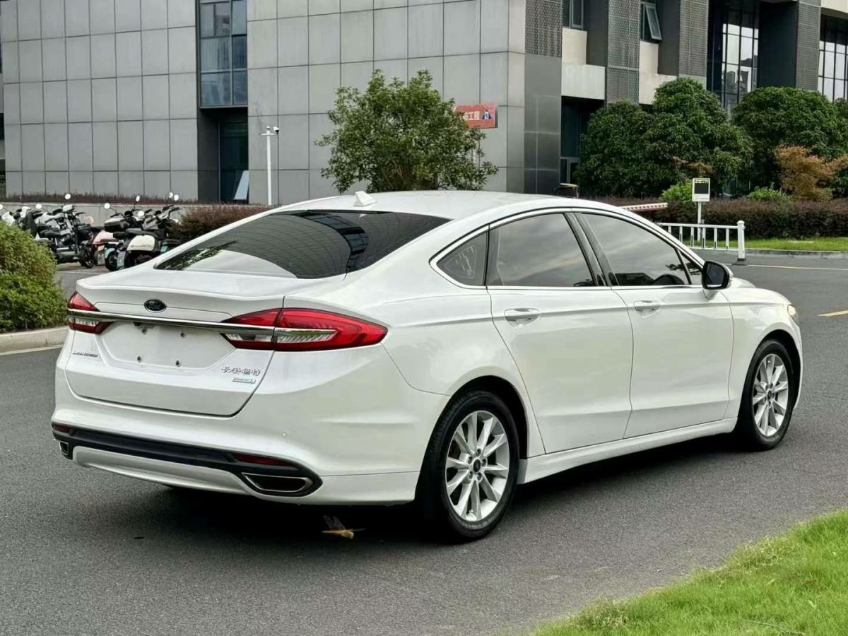 福特 蒙迪歐  2018款  EcoBoost 180 智控豪華型 國(guó)VI圖片