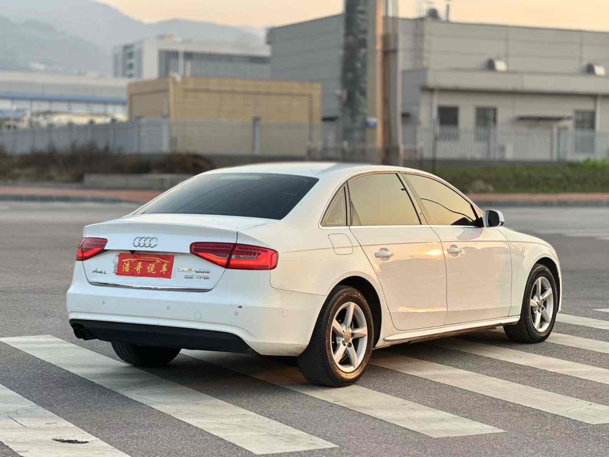 奧迪 奧迪A4L  2015款 35 TFSI 自動標準型圖片