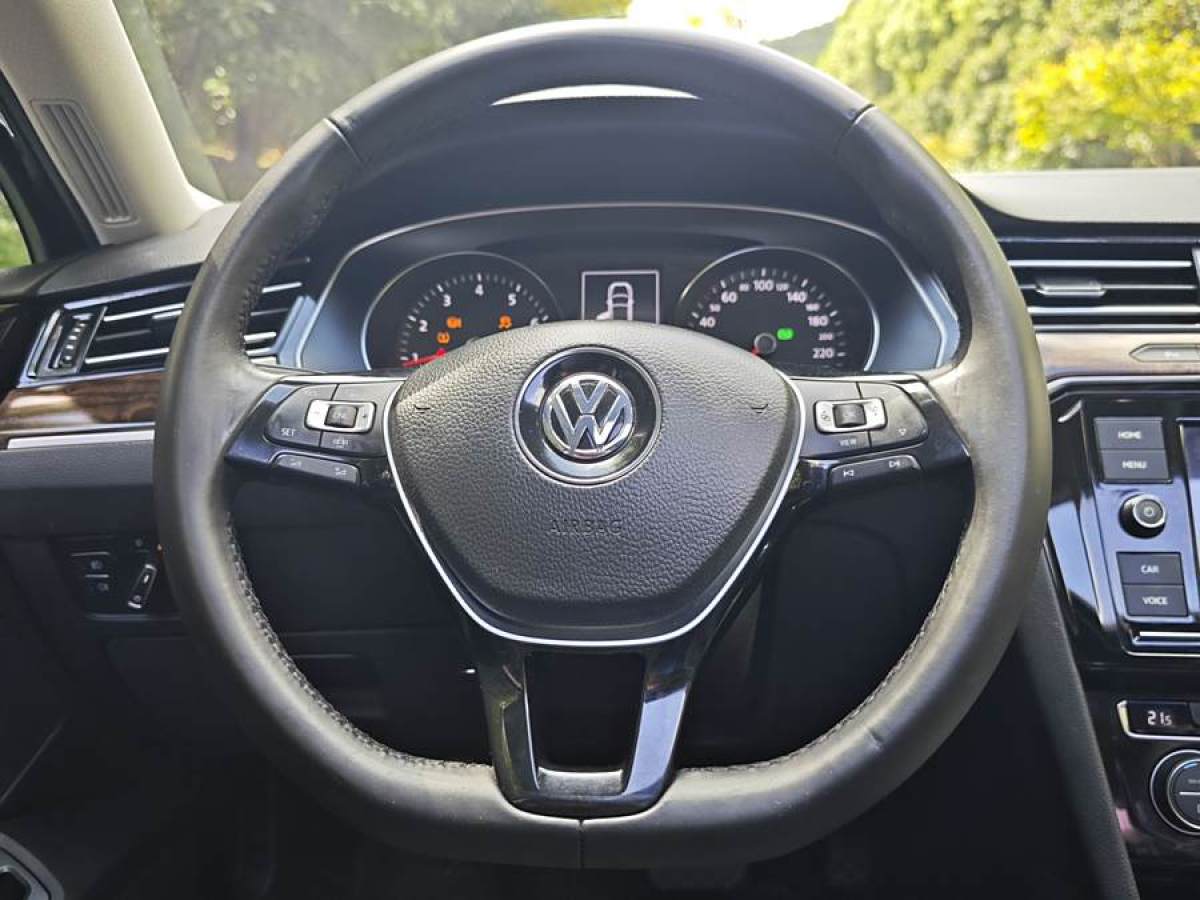 大眾 邁騰  2019款  330TSI DSG 豪華型 國(guó)VI圖片