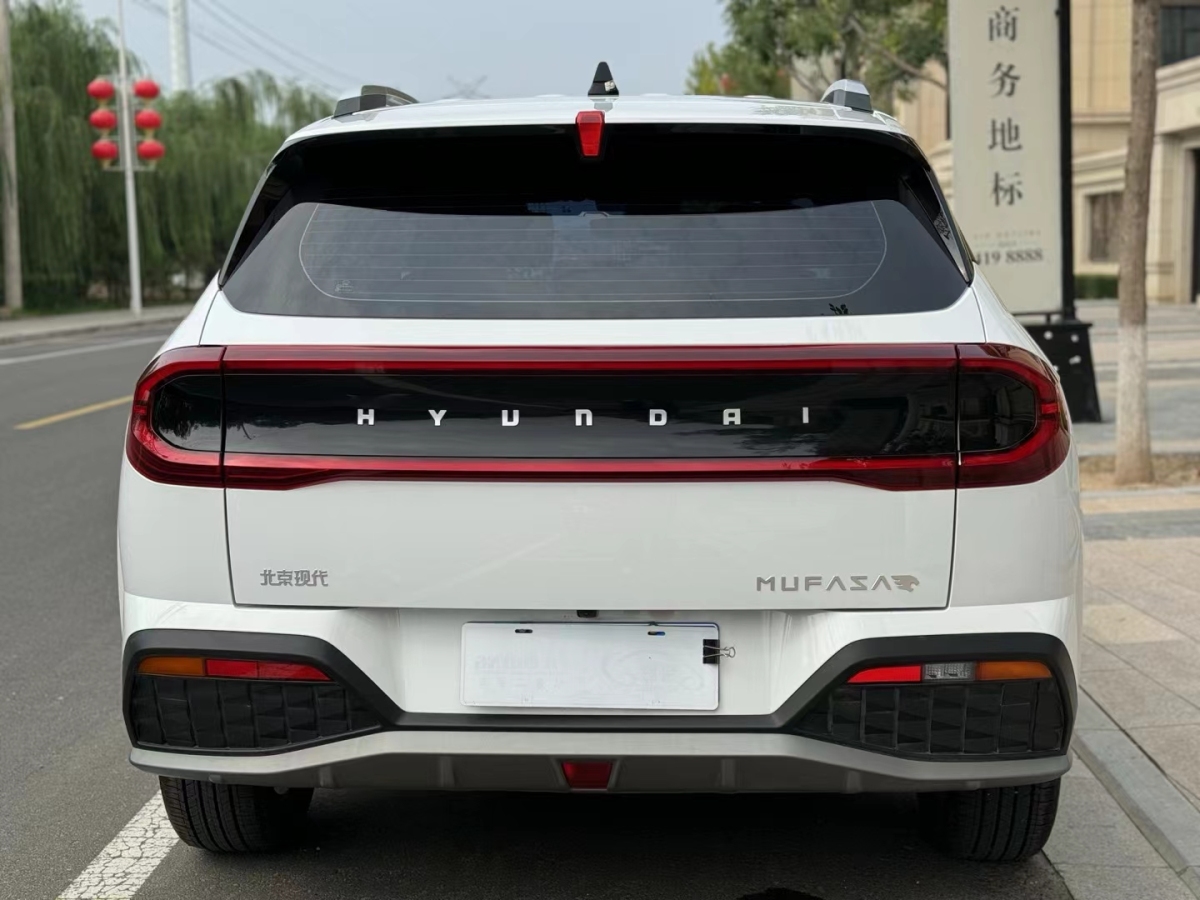 現(xiàn)代 ix35  2023款 2.0L 尊貴版LUX圖片