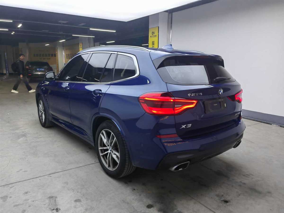 寶馬 寶馬X3  2018款 xDrive30i 領(lǐng)先型 M運動套裝 國V圖片