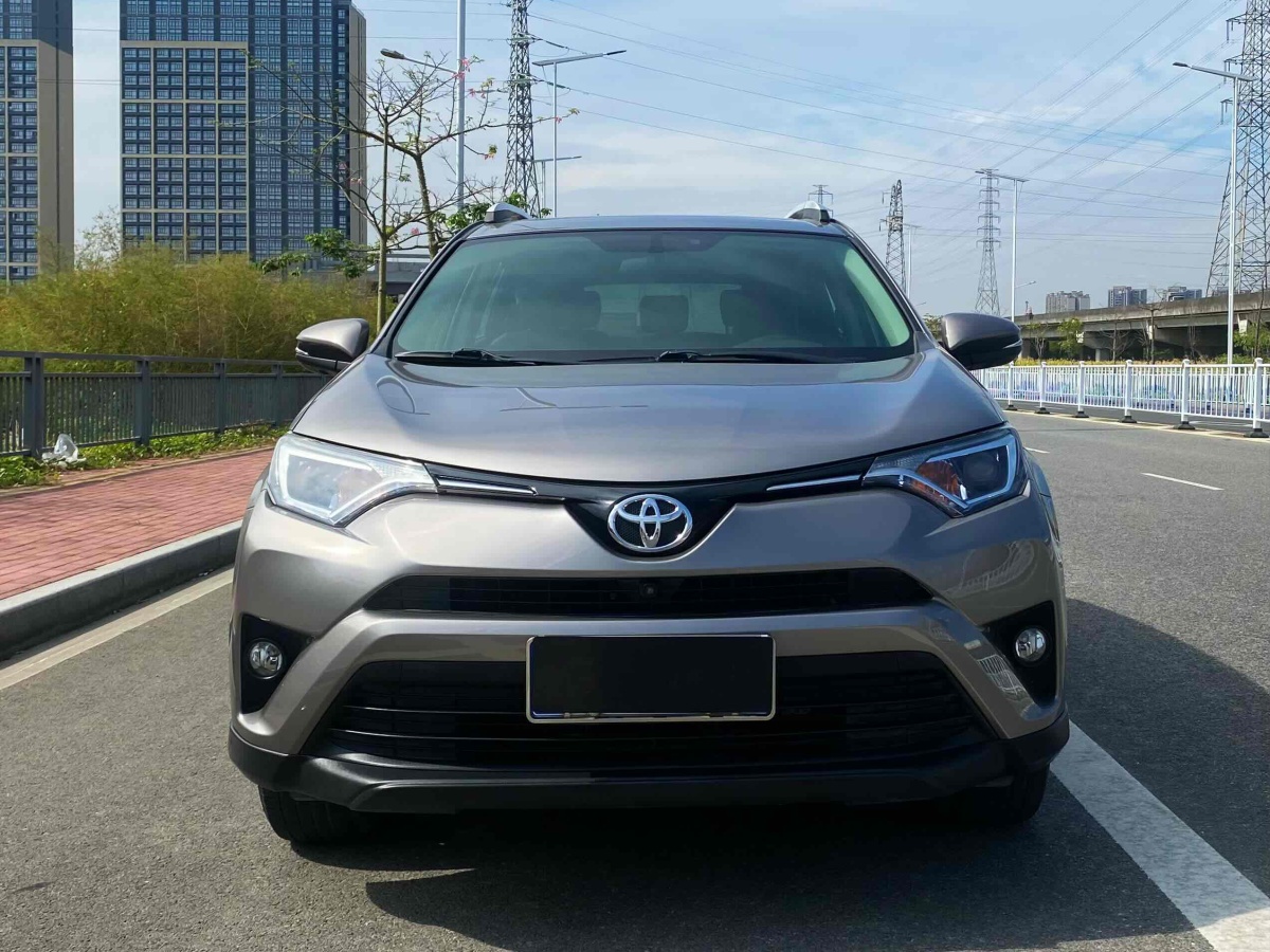 豐田 RAV4  2016款 榮放 2.0L CVT兩驅(qū)風尚版圖片