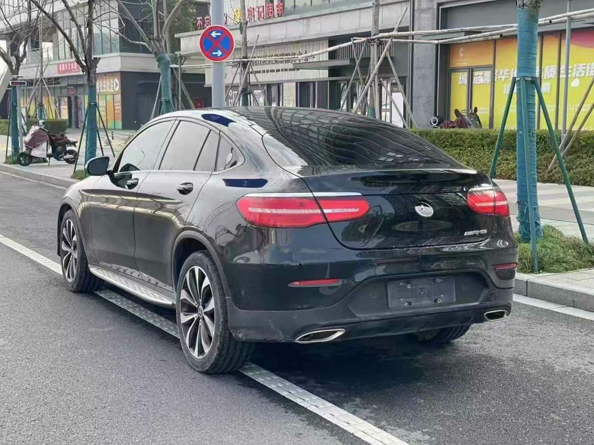 奔馳 奔馳GLC轎跑 AMG  2018款 AMG GLC 63 4MATIC+ 轎跑SUV圖片