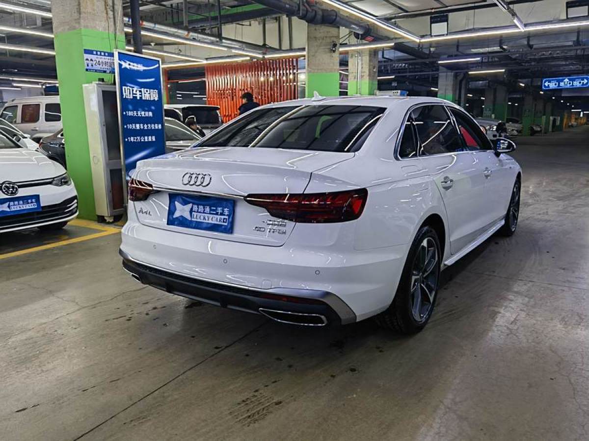 奧迪 奧迪A4L  2023款 40 TFSI 時尚動感型圖片