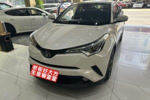 C-HR 丰田 2.0L 领先天窗版 国VI