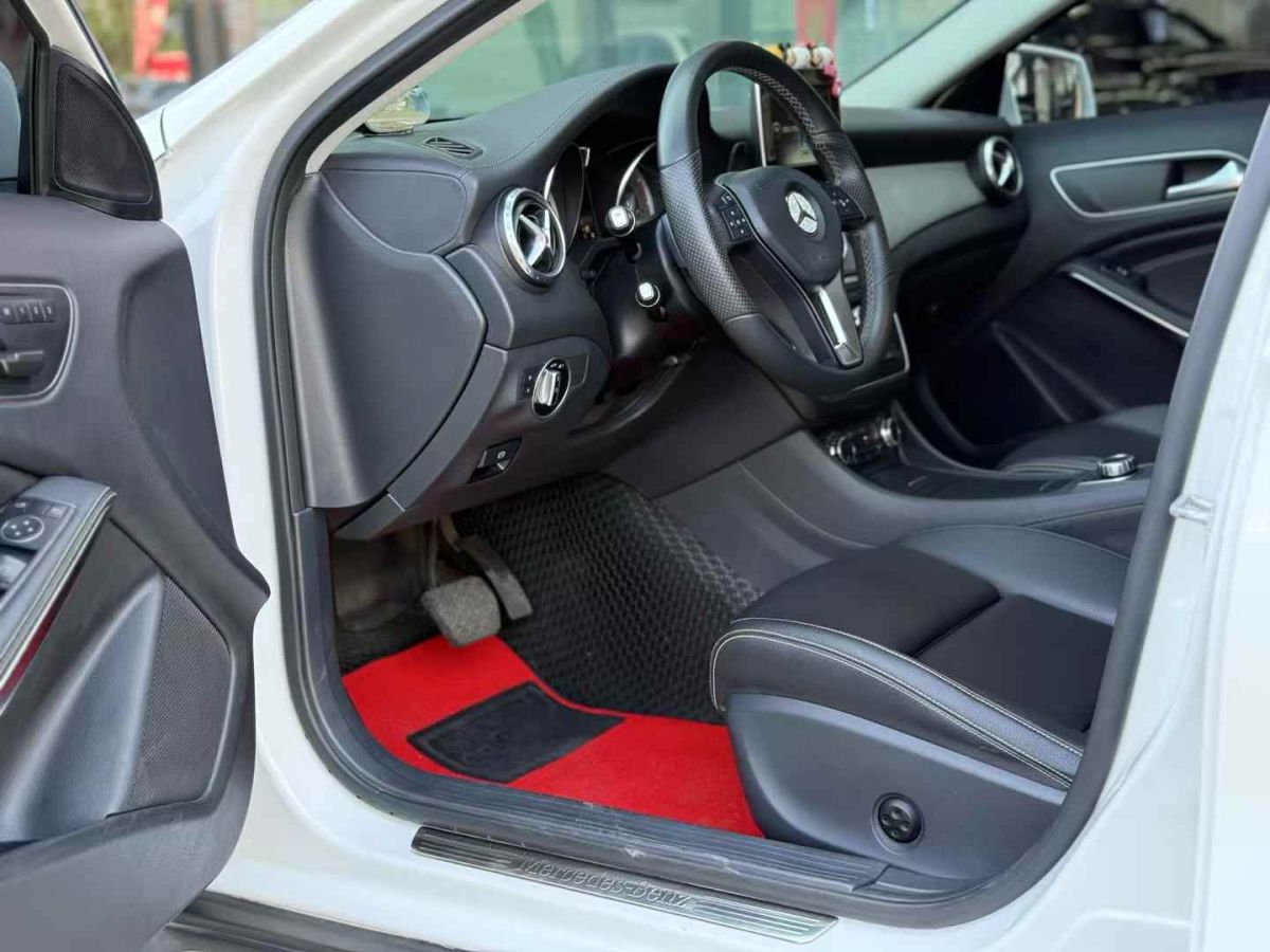 奔馳 奔馳GLA AMG  2016款 AMG GLA 45 4MATIC圖片