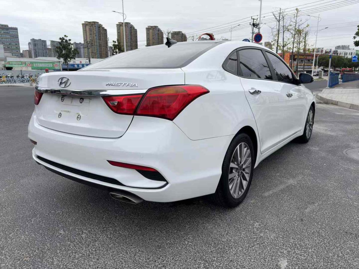 現(xiàn)代 名圖  2021款 1.8L CVT尊貴版LUX圖片