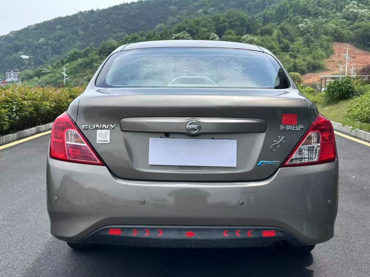 日產(chǎn) 軒逸  2016款 經(jīng)典 1.6XE 自動領(lǐng)先版圖片