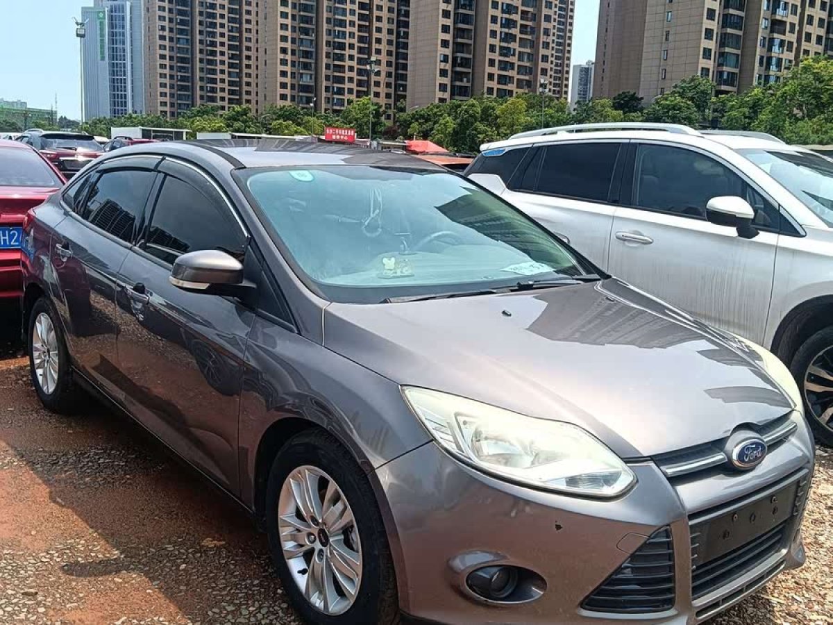 福特 福克斯  2012款 三廂 1.6L 自動舒適型圖片