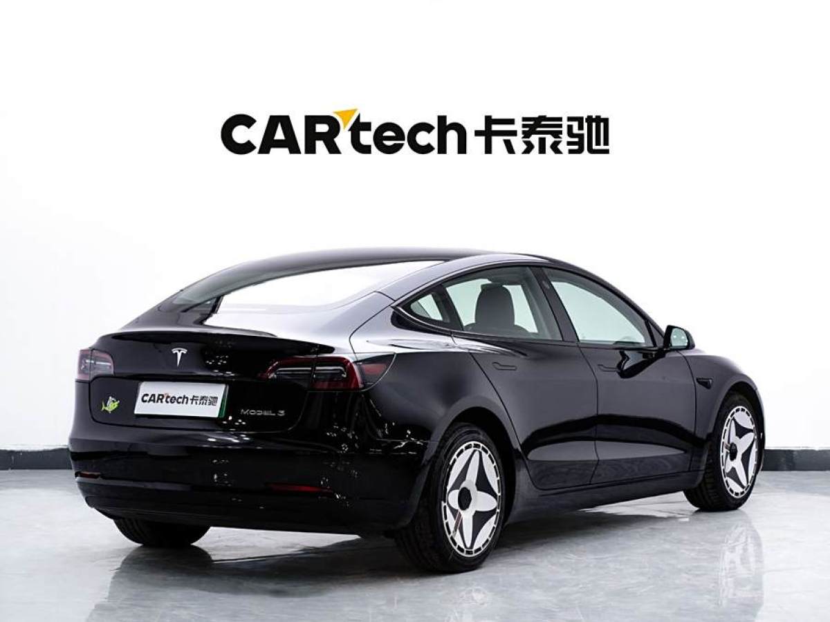 特斯拉 Model 3  2021款 改款 標(biāo)準(zhǔn)續(xù)航后驅(qū)升級(jí)版圖片