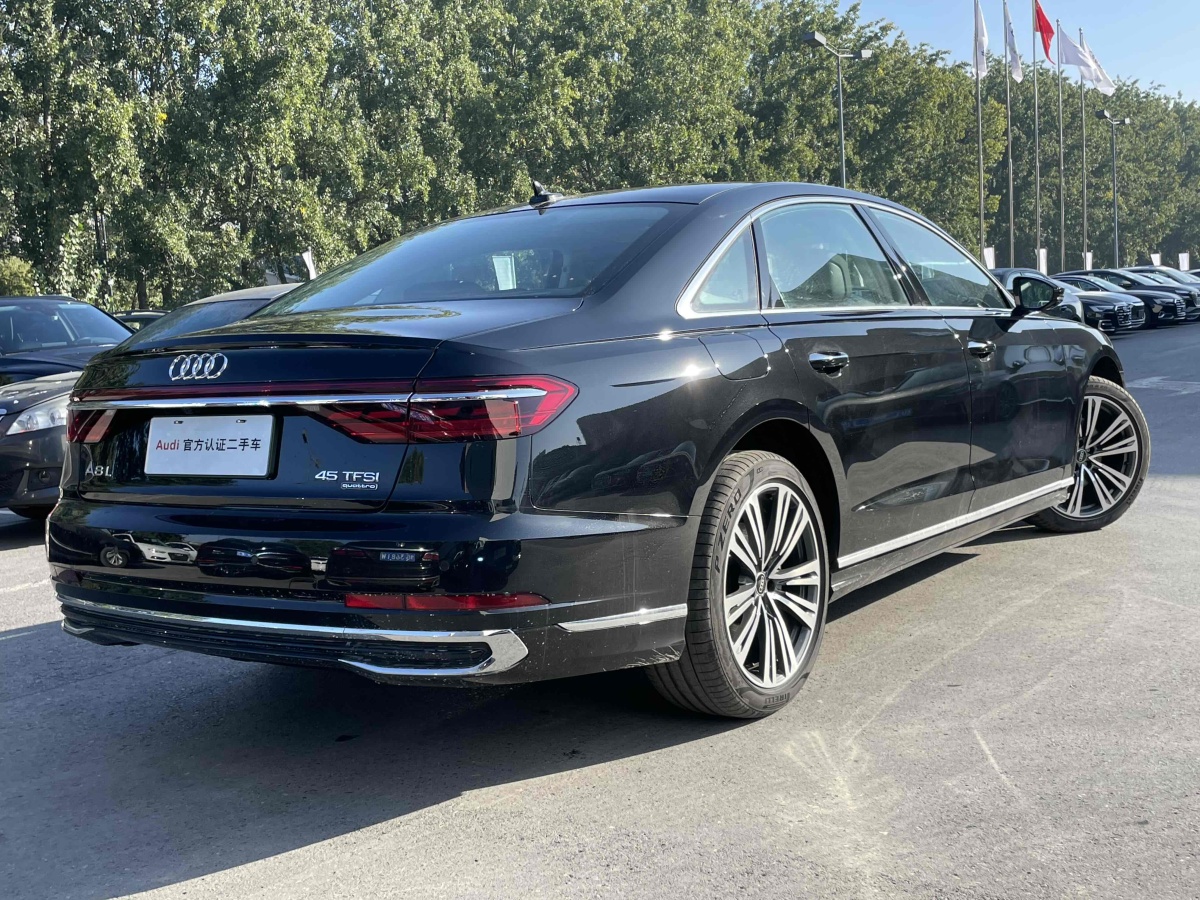 奧迪 奧迪A8  2024款 A8L 45 TFSI quattro 豪華型圖片