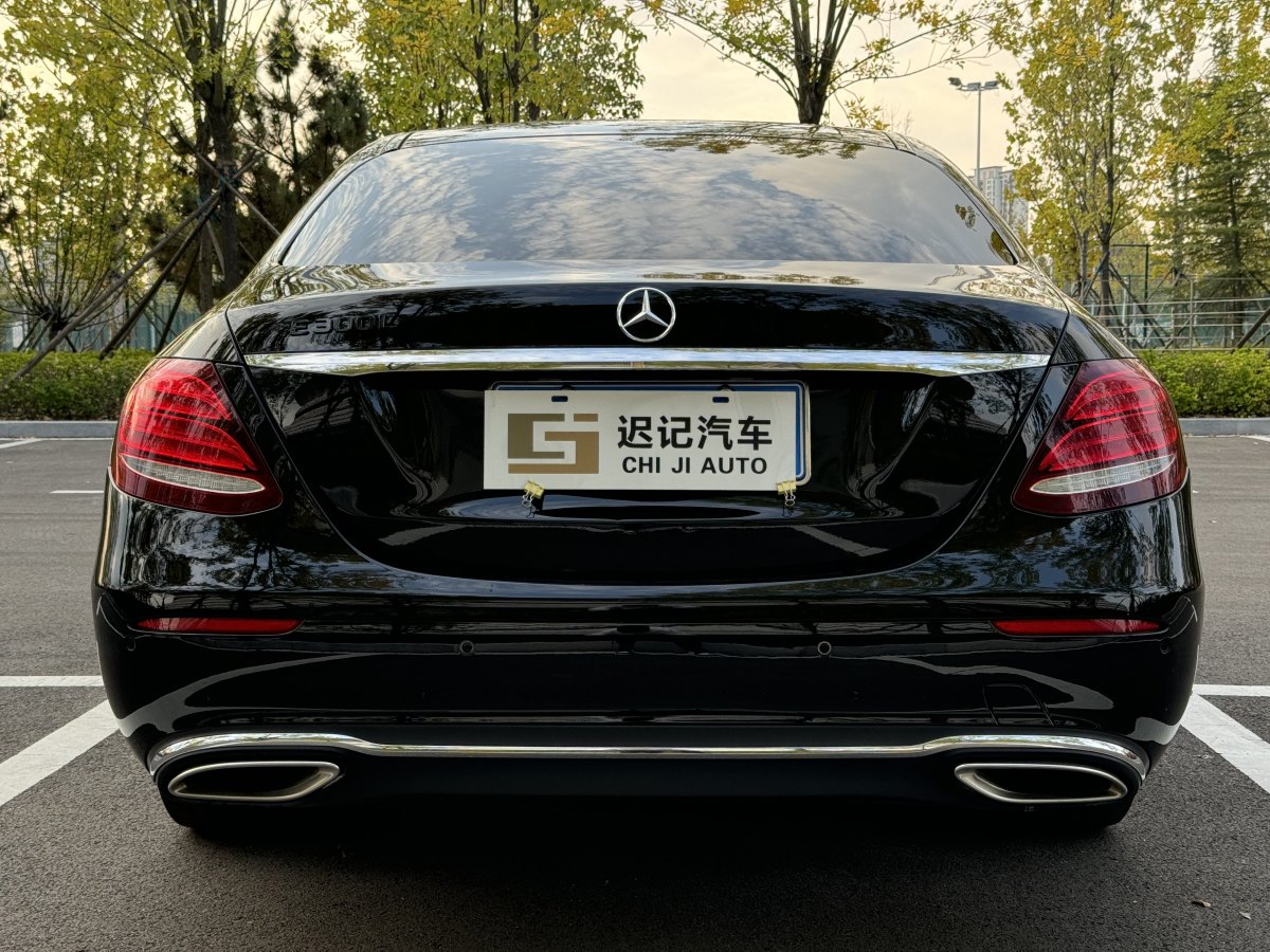 奔馳 奔馳E級  2020款 改款 E 300 L 時(shí)尚型圖片