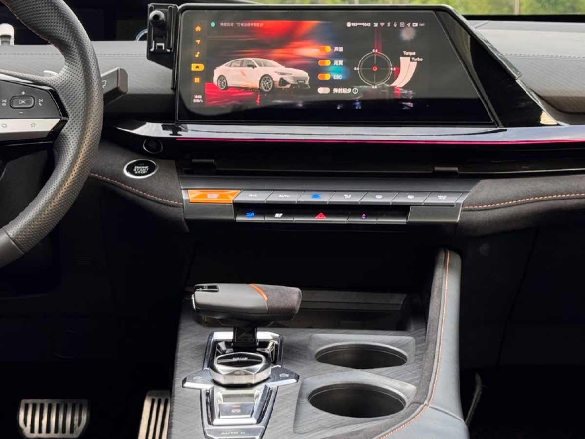 長安 長安UNI-V  2022款 1.5T 運動版圖片