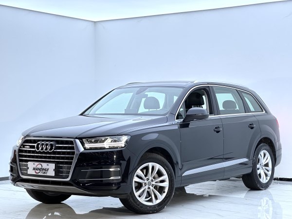 奥迪 奥迪Q7  2019款 45 TFSI 舒适型