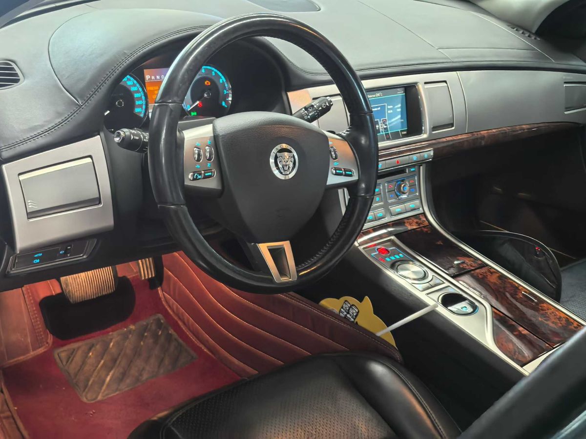 捷豹 XF  2010款 3.0 V6圖片