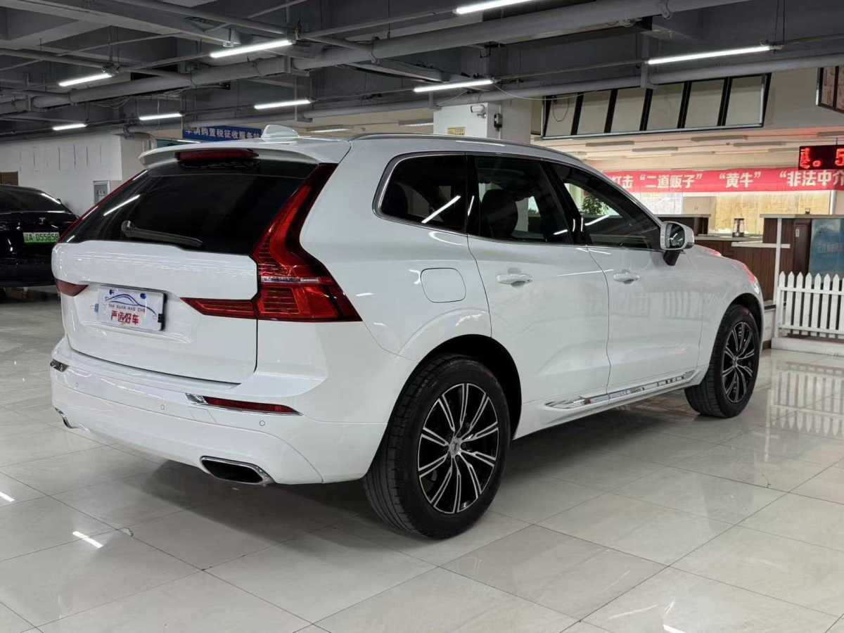 沃爾沃 XC60  2020款 T5 四驅(qū)智遠(yuǎn)豪華版圖片