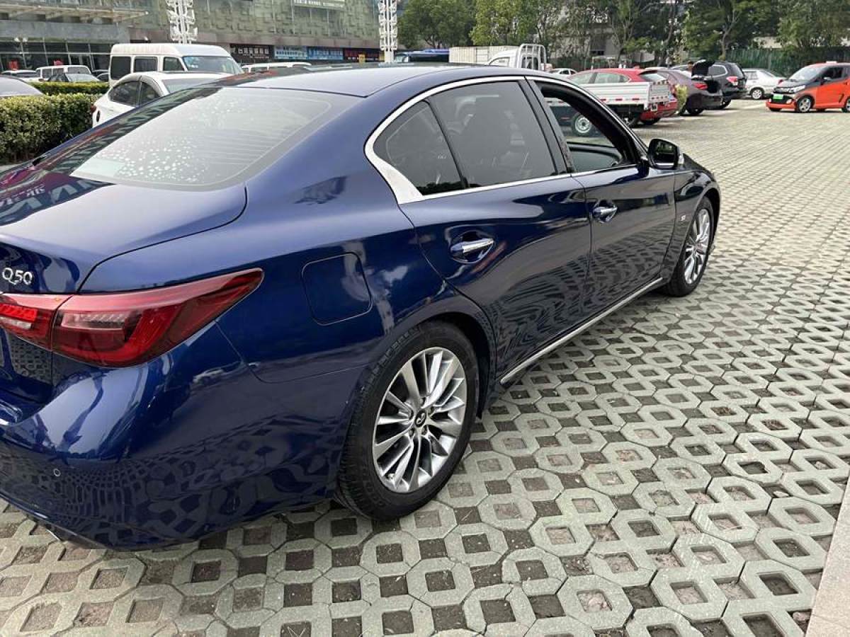 英菲尼迪 Q50L  2018款  2.0T 舒適版 國(guó)VI圖片