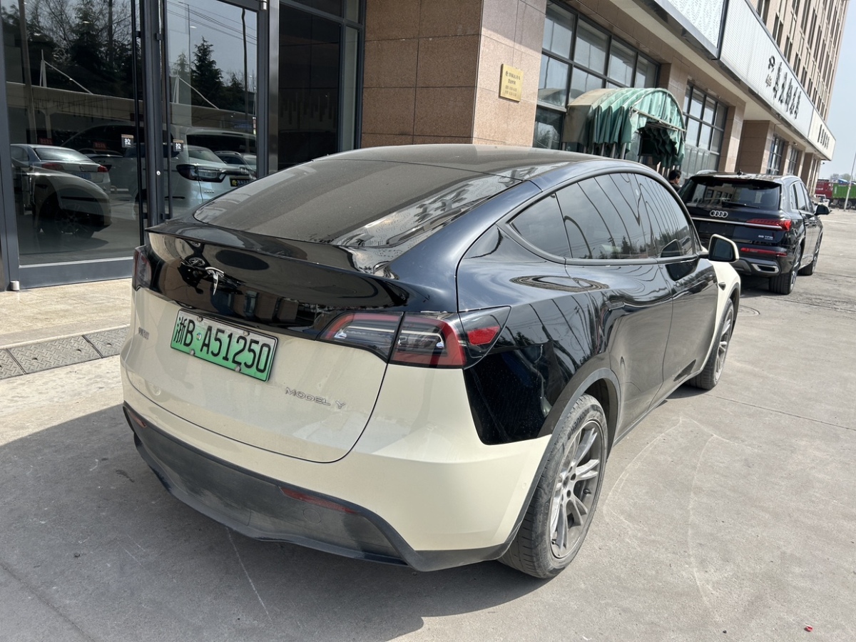 特斯拉 Model Y  2022款 改款 后輪驅(qū)動(dòng)版圖片