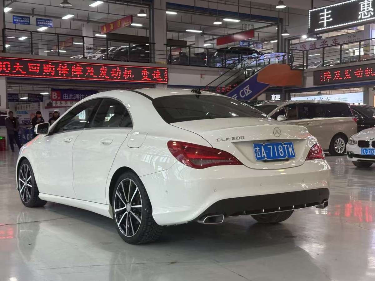 奔馳 奔馳CLA級(jí)  2016款 CLA 200 時(shí)尚型圖片