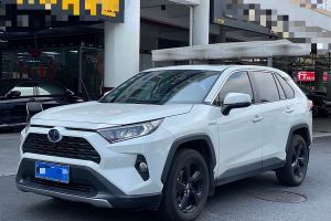 RAV4荣放 丰田 双擎 2.5L E-CVT四驱精英Plus版