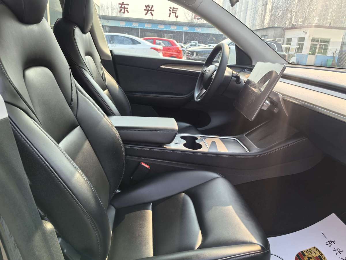 特斯拉 Model 3  2021款 標(biāo)準(zhǔn)續(xù)航后驅(qū)升級(jí)版 3D6圖片