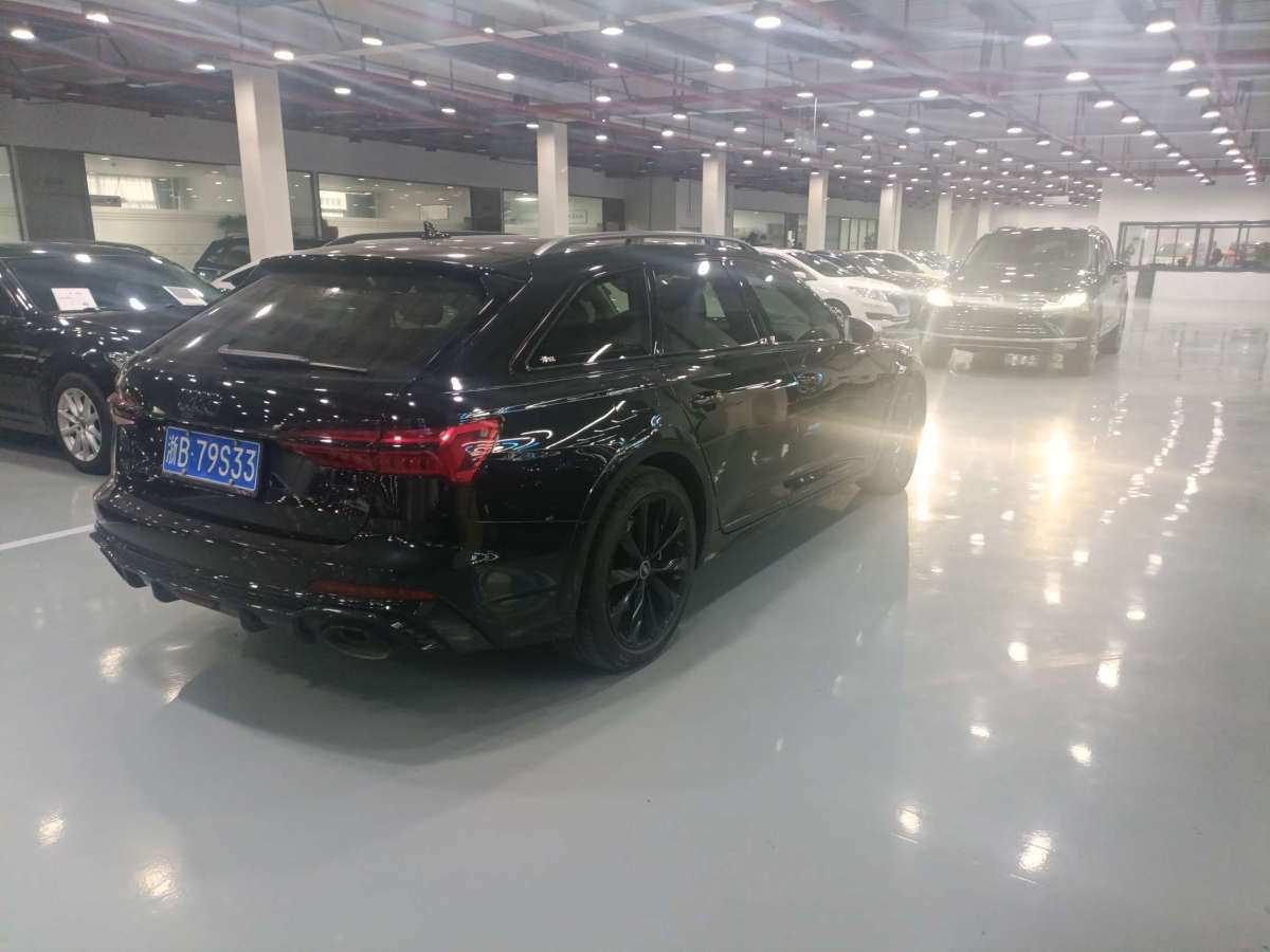 奧迪 奧迪A6  2021款 Allroad 探索家 55 TFSI 尊享越野型圖片