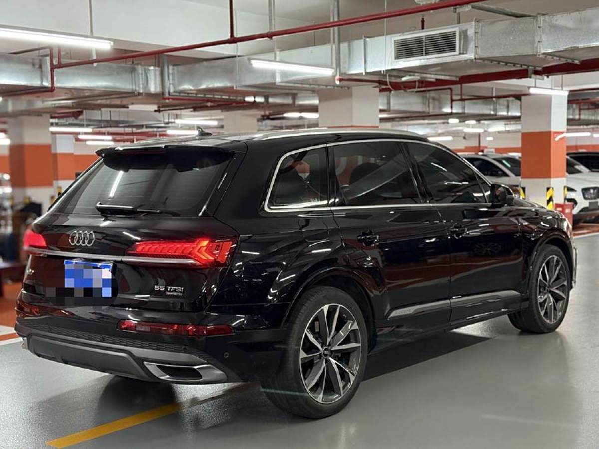 奧迪 奧迪Q7  2024款 55 TFSI quattro S line運(yùn)動型圖片