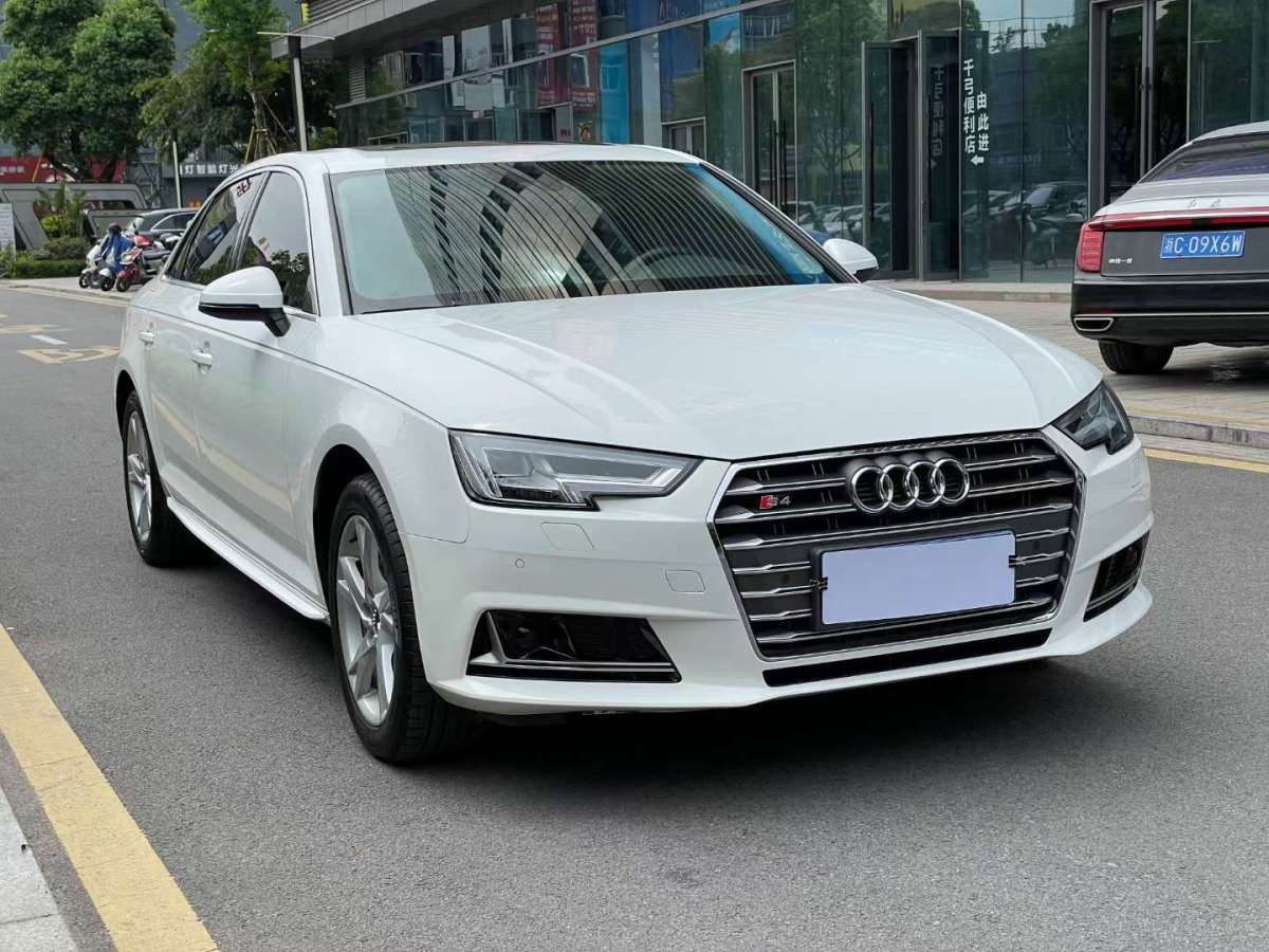 奥迪 奥迪A4L  2017款 40 TFSI 进取型图片