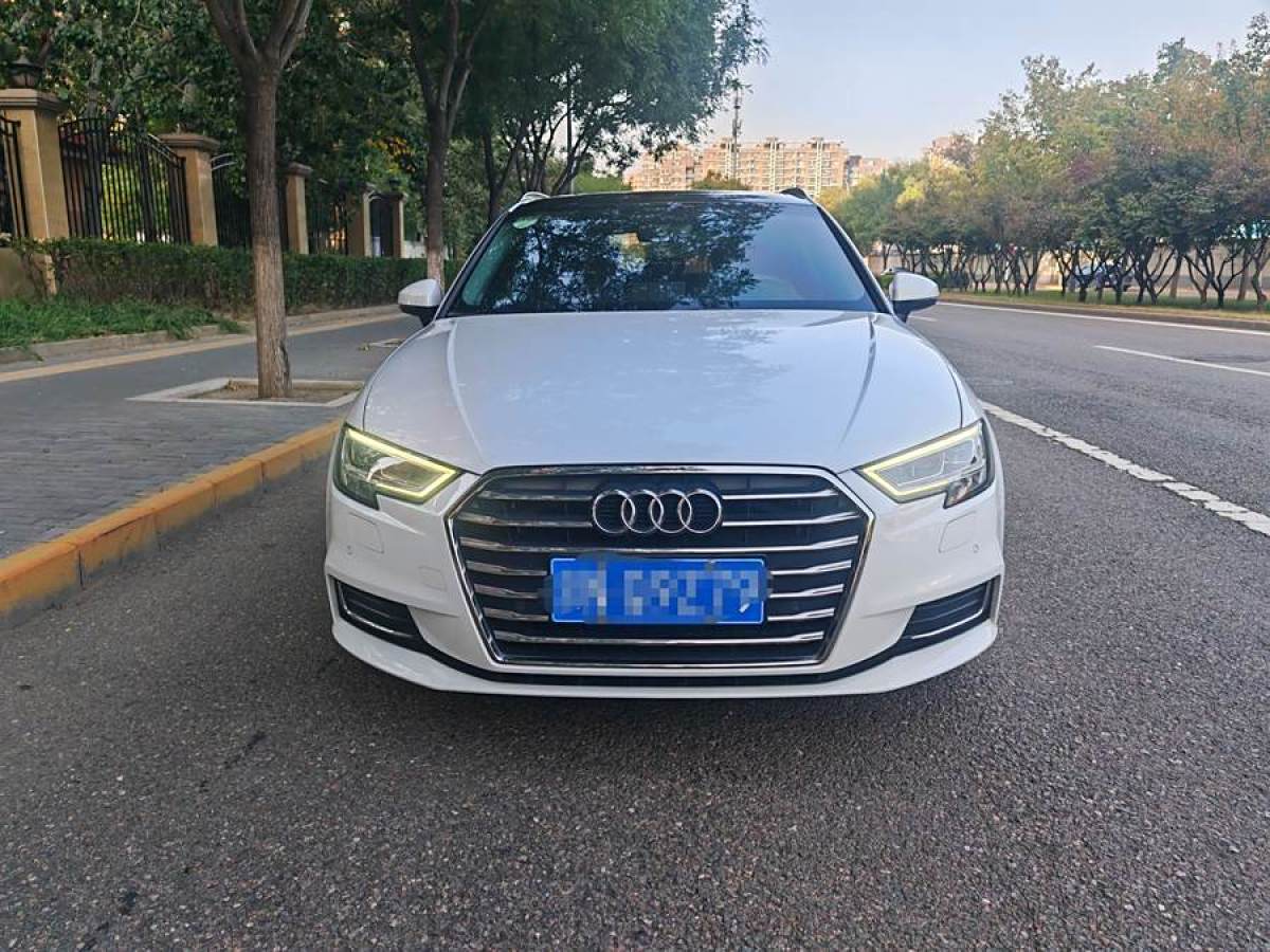 奧迪 奧迪A3  2018款 30周年年型 Sportback 35 TFSI 風(fēng)尚型圖片