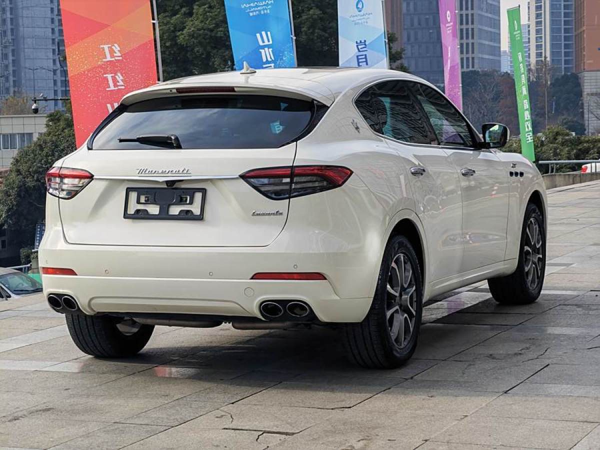 瑪莎拉蒂 Levante  2022款 2.0T GT鋒芒版圖片