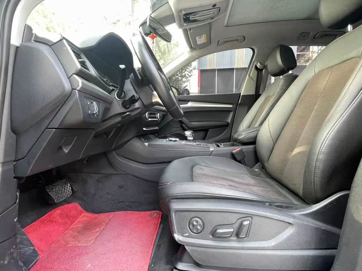 奧迪 奧迪Q5L  2020款 改款 40 TFSI 榮享進(jìn)取型圖片