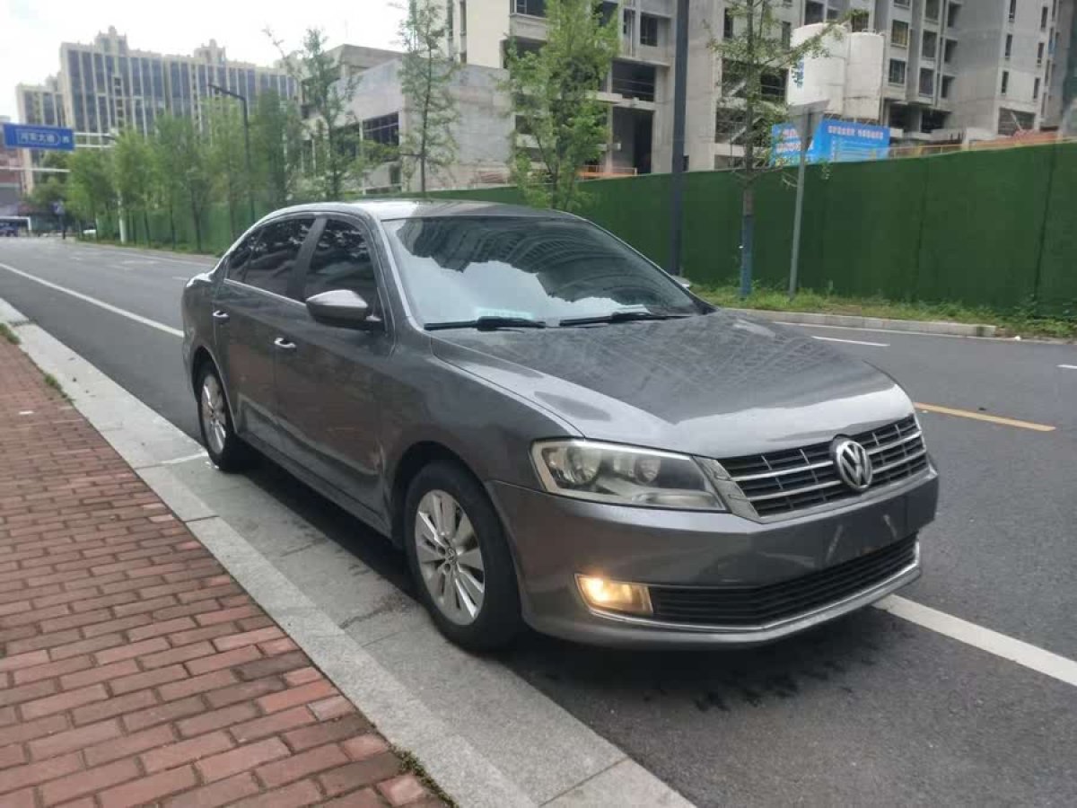 大眾 朗逸  2013款 改款經(jīng)典 1.6L 自動舒適版圖片