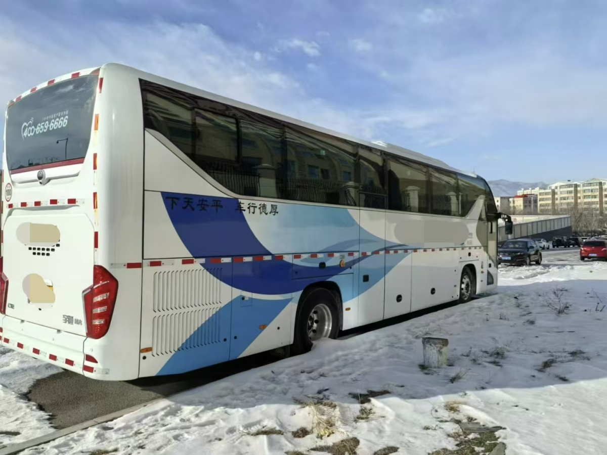 國(guó)六38座2＋1宇通C12東北配宇通6128型C12旅游車圖片