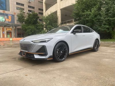 2022年5月 長(zhǎng)安 長(zhǎng)安UNI-V 1.5T 尊貴型圖片