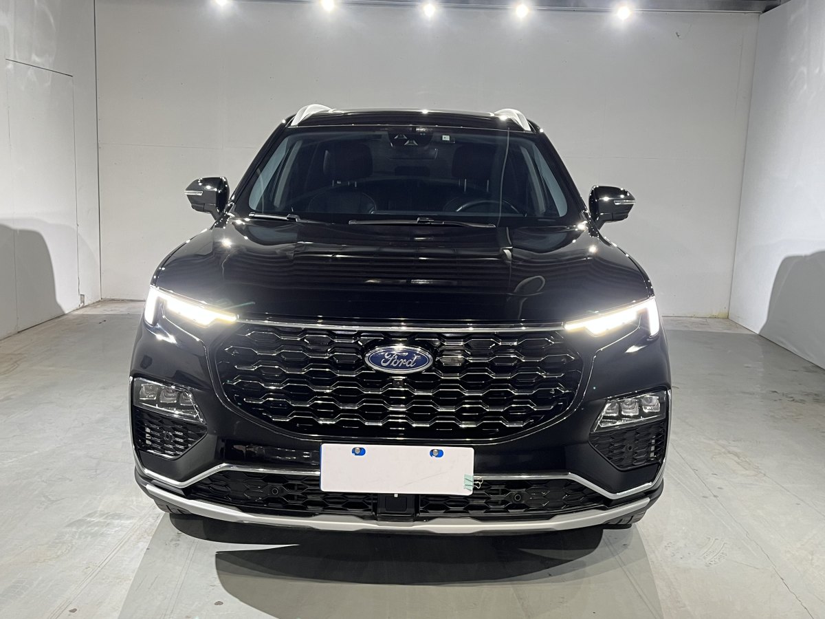 2023年2月福特 領(lǐng)裕  2023款 EcoBoost 225 尊領(lǐng)型 7座（2/2/3）