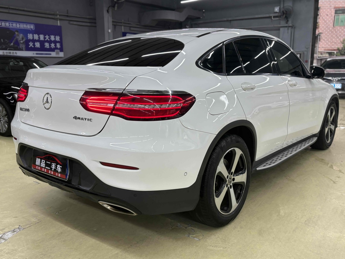 2018年7月奔馳 奔馳GLC  2022款 改款 GLC 300 4MATIC 轎跑SUV