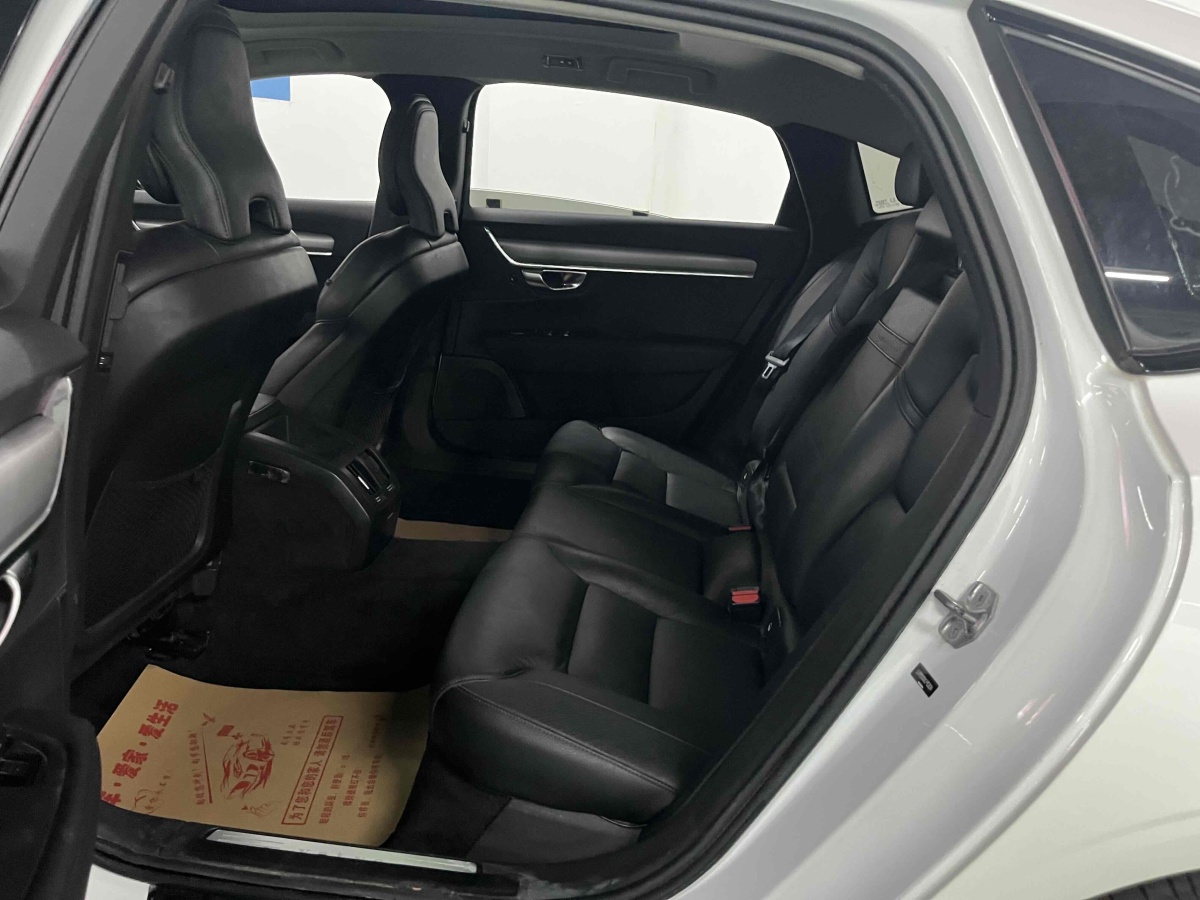 沃爾沃 S90  2020款 改款 T5 智逸運動版圖片
