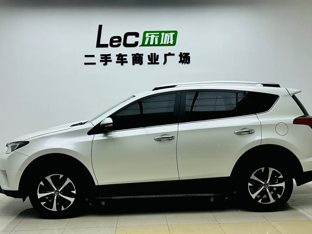 2016年12月豐田 RAV4榮放  2016款 2.0L CVT兩驅(qū)舒適版