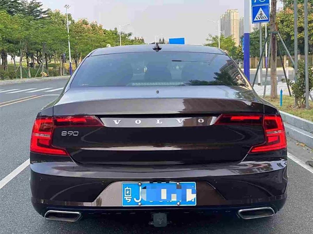 沃爾沃 S90  2018款 T4 智遠(yuǎn)版圖片