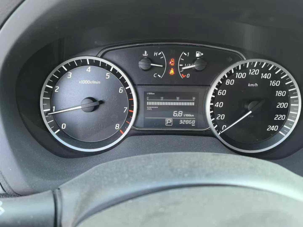 日產(chǎn) 軒逸  2019款  經(jīng)典 1.6XE CVT舒適版圖片