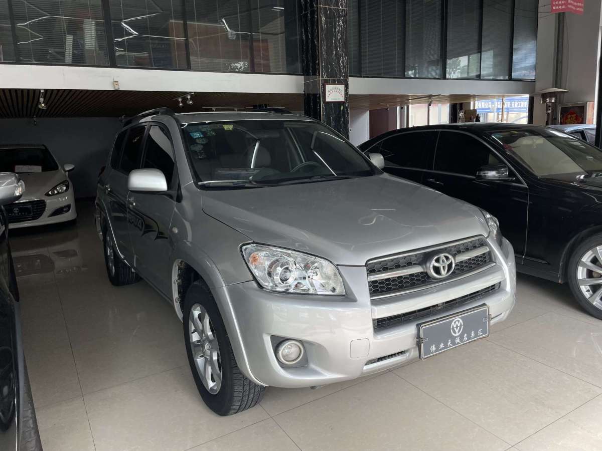 丰田 RAV4荣放  2009款 2.4L 自动豪华版图片