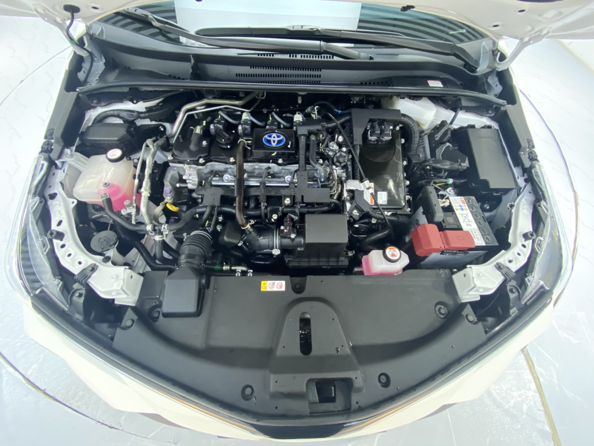 丰田 卡罗拉  2017款 改款双擎 1.8L E-CVT先锋版图片