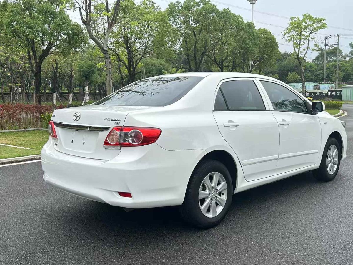 豐田 卡羅拉  2013款 特裝版 1.6L 自動炫酷型GL圖片