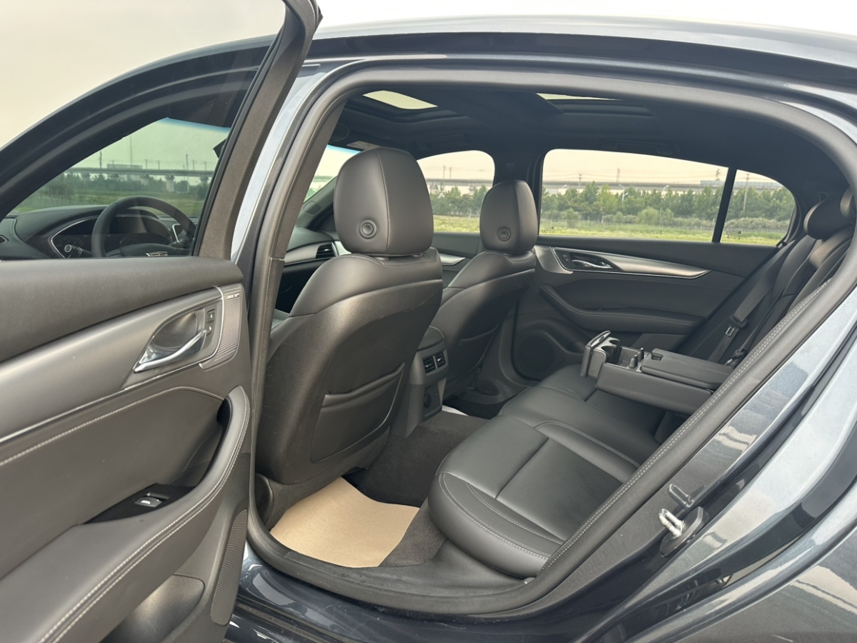 凱迪拉克 CT5  2022款 28T 豪華型圖片