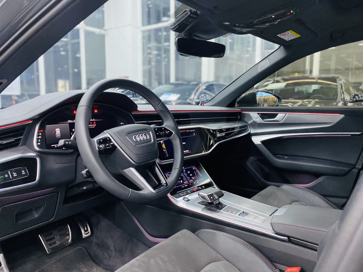 奧迪 奧迪A6L  2024款 45 TFSI 臻選動(dòng)感型圖片